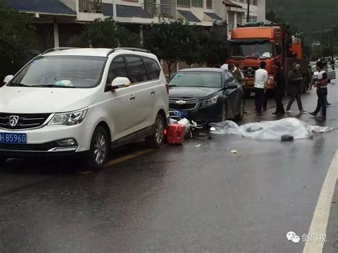 【突发】汉阳一路段发生车祸，一人死亡