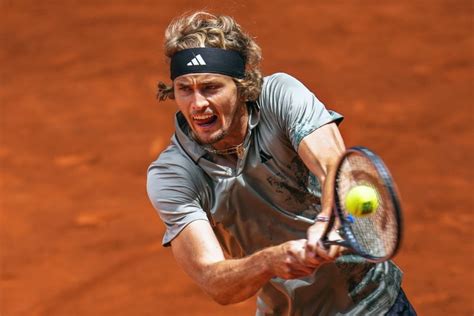 French Open Alexander Zverev Am Ort Seiner Schweren Verletzung