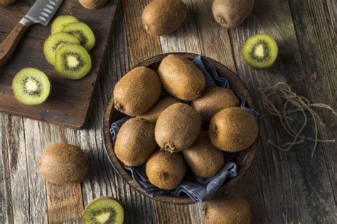 9 Proven Kiwi Skin Benefits - Healthier Steps