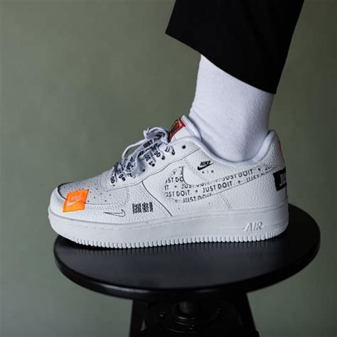 Кожаные топовые с надписями кроссовки форсы air force 1 low “just do it ...