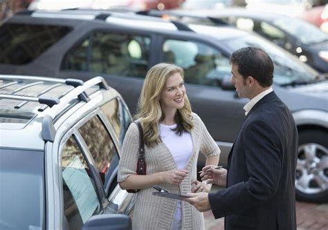 how to become a used car dealer