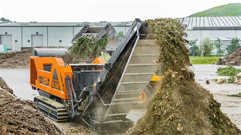 Doppstadt Ak K Tracked High Speed Shredder From Blue