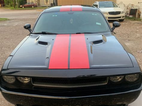 Car Racing Stripes - Car Wrap