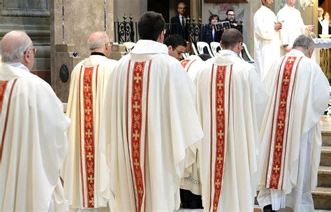 Consiglio Presbiterale Diocesano E Collegio Dei Consultori Diocesi Di