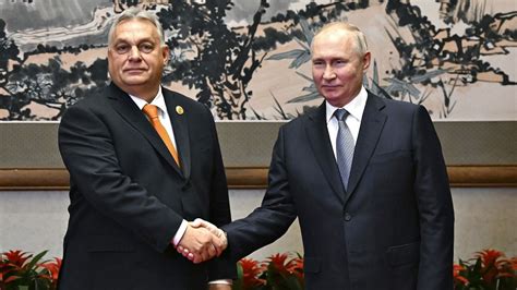 Orbán breaks ranks with the EU and congratulates Putin on his re