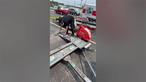 Uhaul Staff Explains How To Use Tow Dolly For Towing Cars 🚘 Youtube