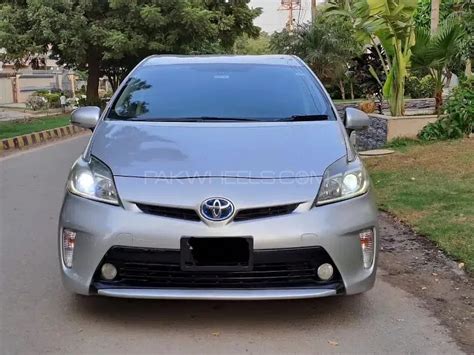 Toyota Prius S Led Edition For Sale In Karachi Pakwheels