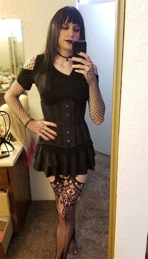 I Tried Some Goth Looks Today Does It Work For Me Rcrossdressing