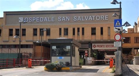 Ospedale San Salvatore Sempre Meno Parti