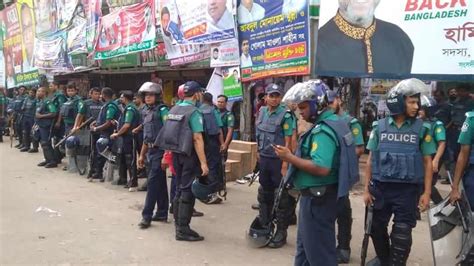 বিএনপির নয়াপল্টন কার্যালয় ঘিরে পুলিশের কড়া নিরাপত্তা কালবেলা