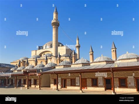 Mausoleum museum mevlana rumi Banque de photographies et dimages à