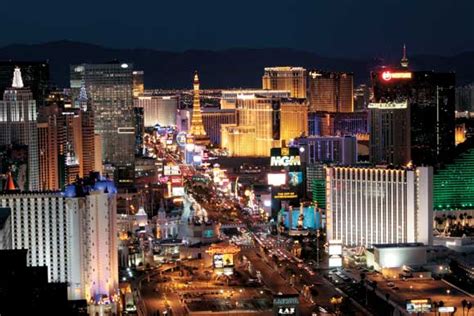 Ten Of The Best Fremont Street Hotels In Las Vegas | Cash For Traveling