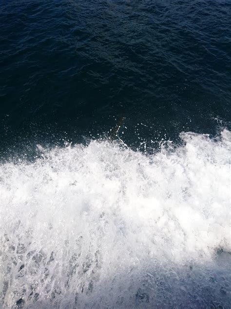 A Onda Branca Do Mar Vira Espuma Fundo E Textura Colocar Para O Seu