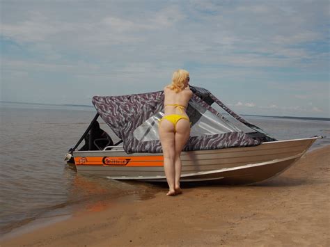 Beach Hot Blonde 6 Pics XHamster