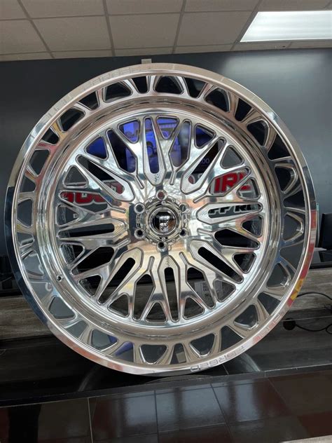 26x12 Fuel Forged Ff109 Grin 6x55 Set Polished