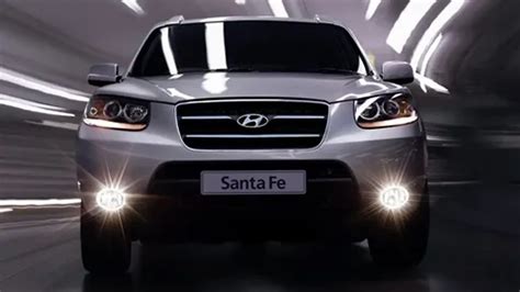 hyundai santa fe enhanced official details  images