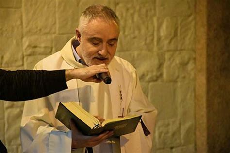 Missa Vetlla Pasqual De Setmana Santa A La Parr Quia De Sant Medir