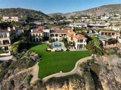 Laguna Beach Mansion Breaks Oc Record Sale Price At 70 Million