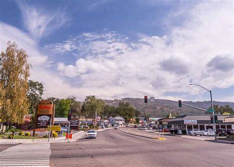 Best Oakhurst Lodging, California • James Kaiser