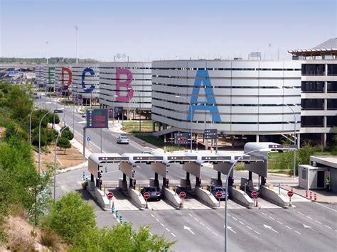 El Aeropuerto De Barajas Ofrece M S De Plazas De Aparcamiento