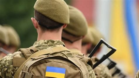 У РНБО спростували найпоширеніші фейки про вручення повісток від військкомату