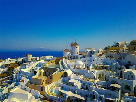 Best Day Trips From Santorini To Add To Your Itinerary In 2025