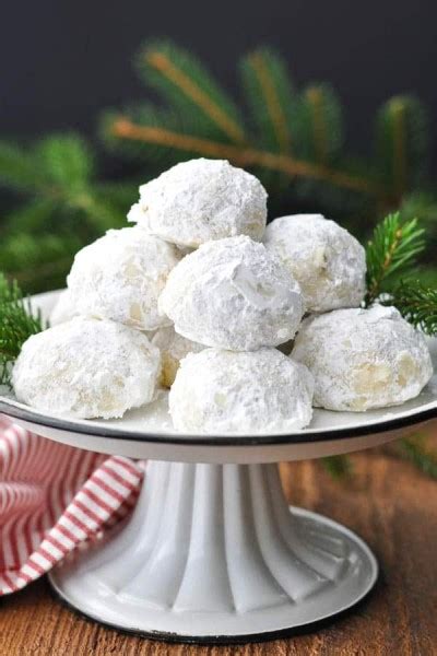 Russian Tea Cakes {snowball Cookies} The Seasoned Mom