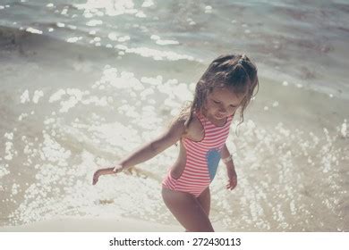 Hot Sexy Alena Haurylik Bikini Pics