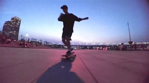 Speedy Dancing Longboard Freestyle And Dancing Youtube