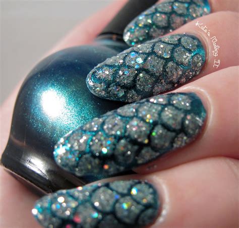 Kate's Nailing It: Blingy mermaid scale nail art