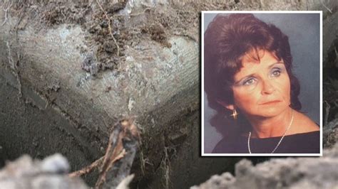 Son seeks answers about mother's choking death; body exhumed after 35 years | FOX 13 Tampa Bay