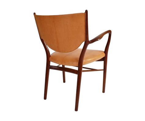 Finn Juhl NV46 Chair In Teak And Natural Leather For Niels Vodder At