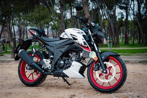 Prueba Suzuki Gsx S Una Perfecta Maestra Motosan