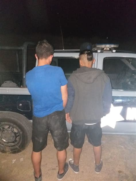 Dos Sujetos A Bordo De Una Camioneta Tacoma Fueron Detenidos Con Droga