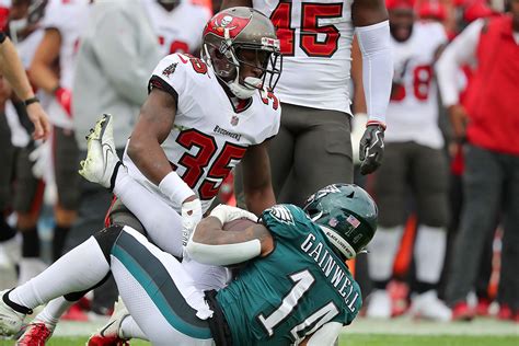 Bucs vs. Eagles: Pewter Predictions For NFC Wild Card Round