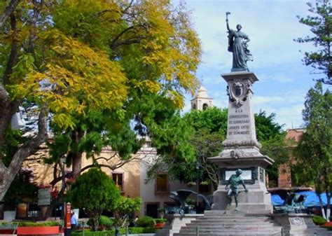 Plaza De La Corregidora