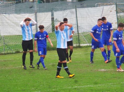 Calcio Juniores Disastro Fbc Saronno Con Il Ceresium Il Saronno