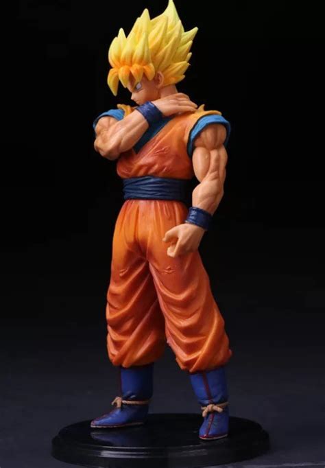 Figura Goku Super Saiyajin Dragon Ball Z 19cm Universo Ucomics