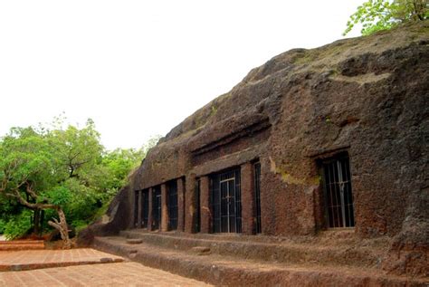 Arvalem Caves or The Pandava Caves in Goa - History