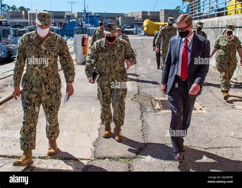 Capt David Back Left Commanding Officer At Naval Surface Warfare Center Panama City Division