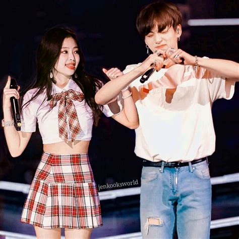 Jenkook Kimjennie Jeonjungkook Goldenjenkook Ship Милые пары Мемы лица Красивые