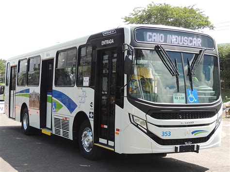 Caio entrega cinco ônibus Apache VIP para a Viação Pássaro Branco