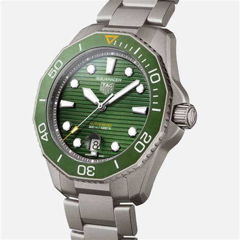 Rel Gio Tag Heuer Aquaracer Professional Wbp B Bf Ivan