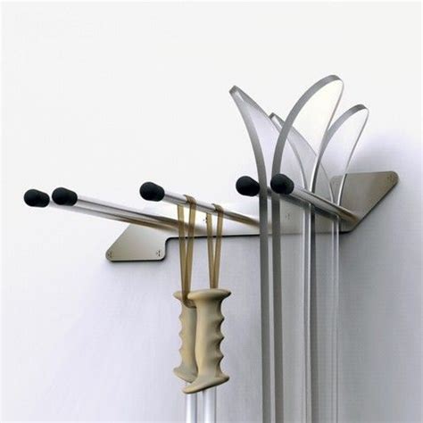 dynamics  wall mounted ski rack