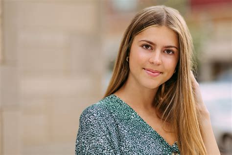 Margaret Lipton :: Hickman SR’22 — SilverBox Photographers