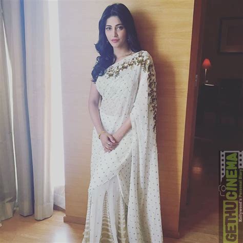 Actress Shruti Haasan Latest Hot Photos Gethu Cinema