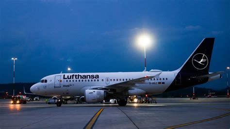 Lufthansa Plant Neue Geb Hren F R Zusatzleistungen