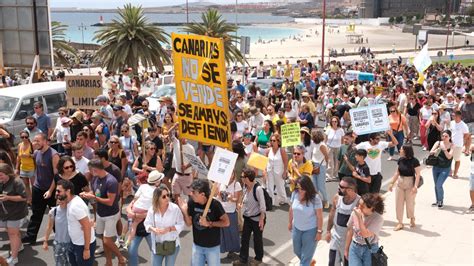 Massentourismus In Spanien Proteste Auf Kanarischen Inseln