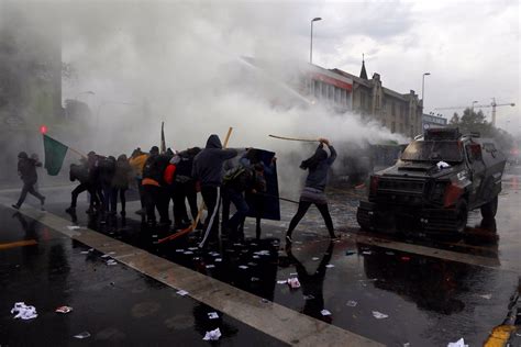 En imágenes las protestas por el Día del Trabajo en Iberoamérica