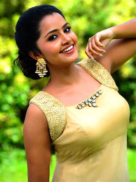 Anupama Parameswaran Sex Photos Porn Pics Sex Photos Xxx Images